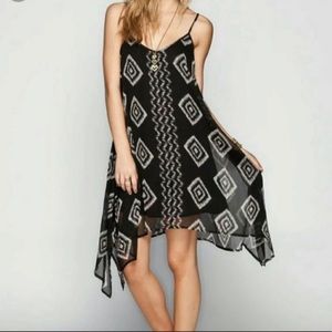 BILLABONG ASYMMETRICAL RAPID WAVES ADJUSTABLE STRAPS HANDKERCHIEF HEM DRESS